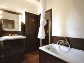 Villa Cortona Features 1