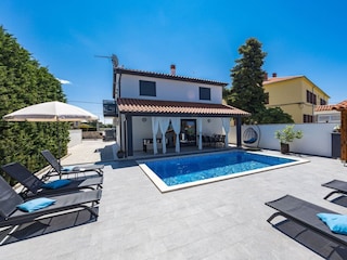 Villa Galižana Außenaufnahme 16