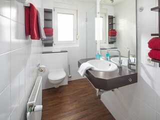 Norderney / Haus Christine Leuchtfeuer - Duschbad