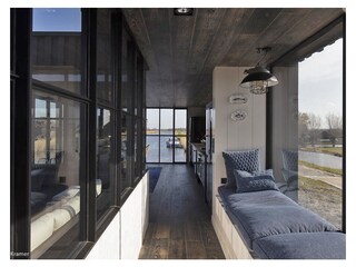 Huisboot Oostknollendam Woonkamer 16