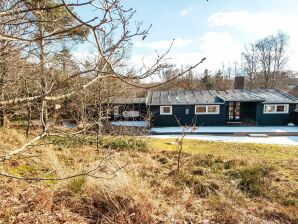 6 Personen Ferienhaus in Glesborg - Fjellerup Strand - image1