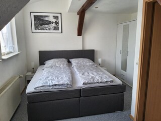 Schlafzimmer 1 OG