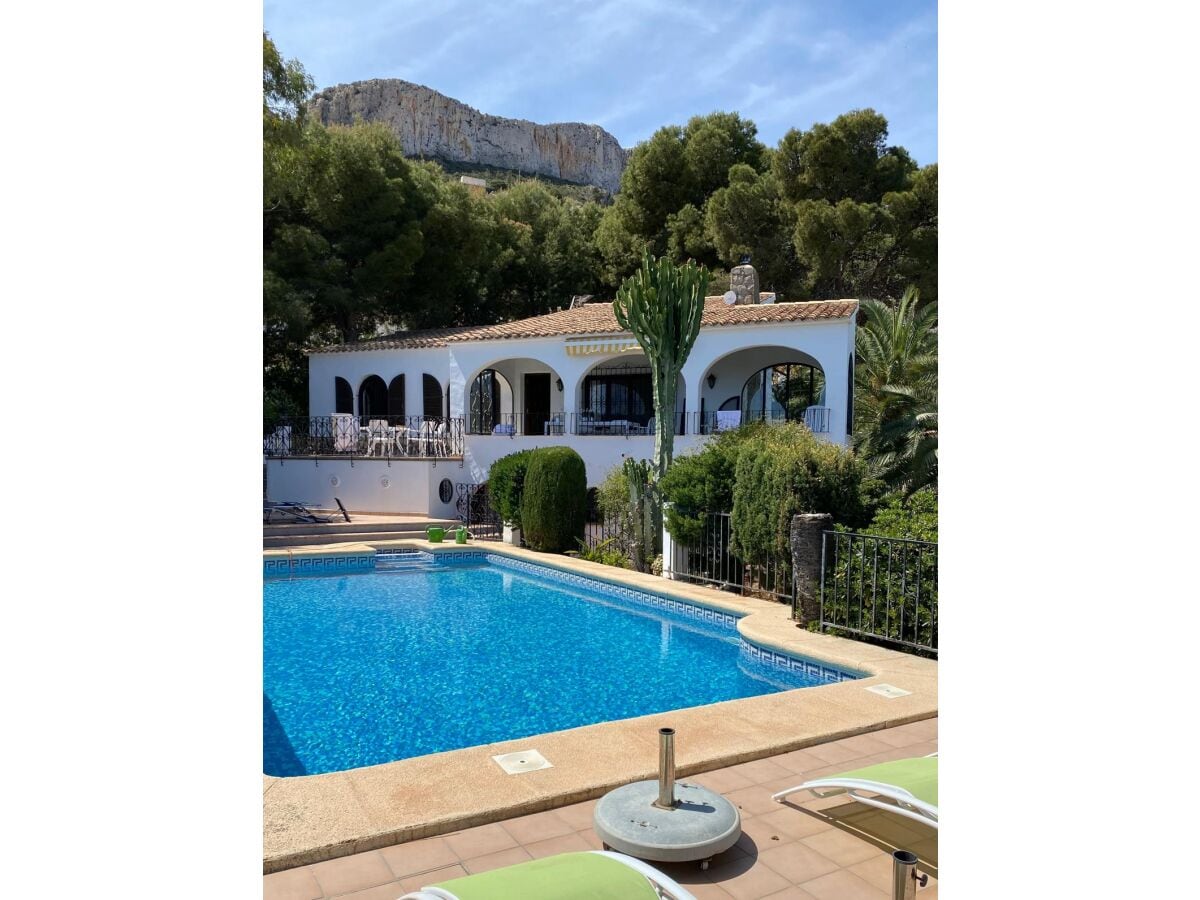 Villa Calpe Buitenaudio-opname 1