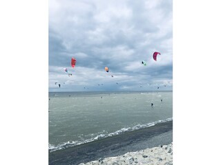 Kitesurfer