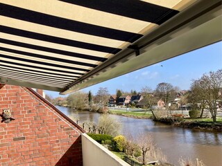 Markise mit Ausblick links