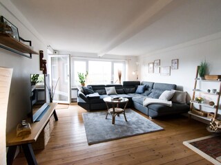 Großzügiges Wohnzimmer
