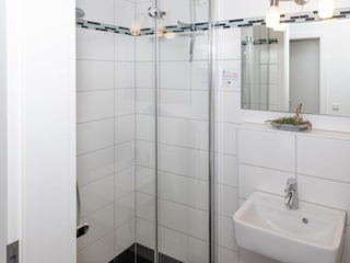 Ansicht mit Dusche