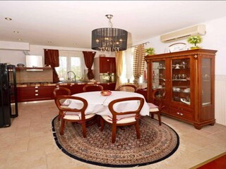 Apartment Vranjic Features 17