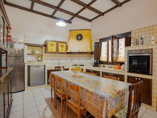 Villa Floridia Features 12