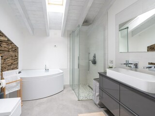 Apartment Vignone Ausstattung 29