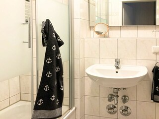 Bad mit Dusche