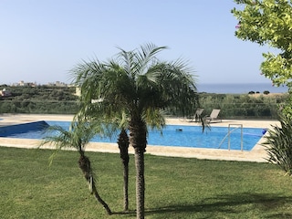Garten mit Meeresblick