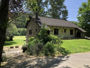 Ferienhaus Ardennenvilla mit Garten am Fluss und Aussicht - Mützenich - image1