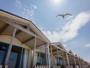 Holiday park Beach lodge with direct sea view, on the North Sea beach of Wijk aan Zee - Wijk aan Zee - image1