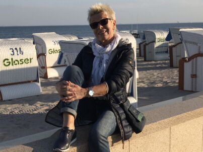Frau Annette Kiel