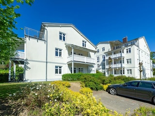 Aussenansicht Haus 2 und Haus 1