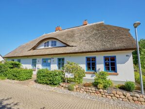 Ferienwohnung Reethaus Zickersche Berge in Gager | Wohnung 1 - Gager - image1