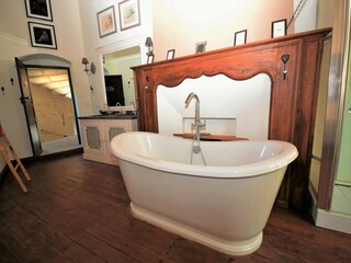 Kasteel Bourg-de-Visa Kenmerken 30