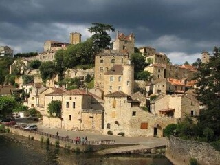 Castillo Bourg-de-Visa Entorno 33