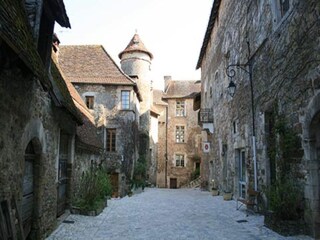 Castillo Bourg-de-Visa Entorno 34