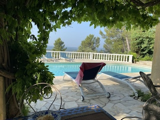 Villa Entrecasteaux Buitenaudio-opname 12