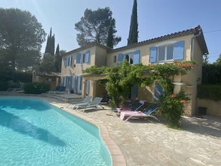 Villa Entrecasteaux Außenaufnahme 2