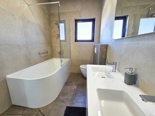 Villa Tinjan Caratteristiche 19