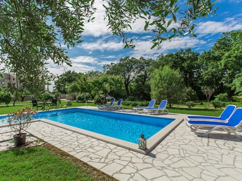 Appartamento per vacanze Residence Adelia con piscina