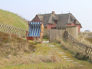 Strandkorbplatz auf dem Grundstück