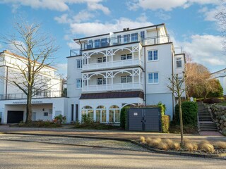 Aussenansicht Villa Bakenberg