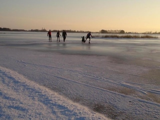 Holiday house Giethoorn Environment 37
