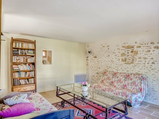 Holiday house Sauveterre-la-Lemance Features 11