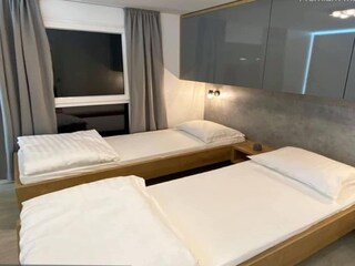 Trailer Drage, Adria Features 12