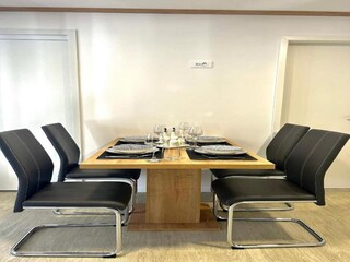 Rulot Drage, Adria Características 11