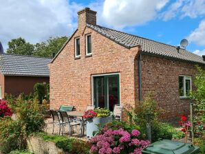 Holiday house Traditionell gebautes Haus an der Küste von Baarland - Baarland - image1