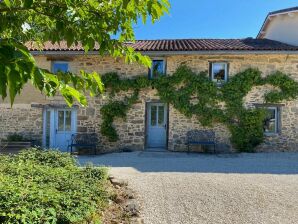 Ferienpark Geräumige Gîte mit großer Terrasse - Saint-Léonard-de-Noblat - image1