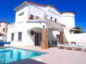 Villa Empuriabrava Buitenaudio-opname 1