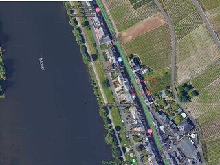 ...die Lage zwischen Mosel und Weinberg