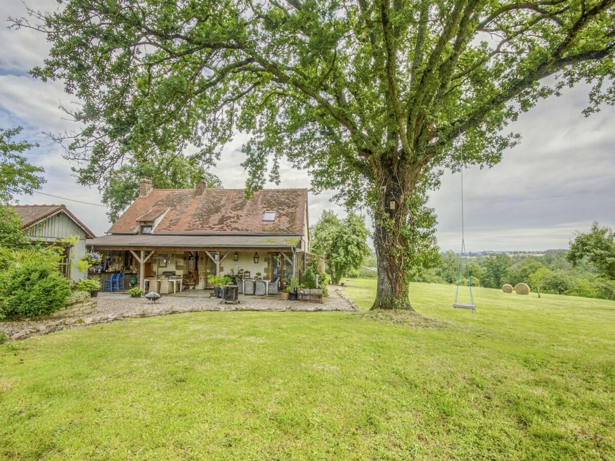 Ferienhaus Tronget Außenaufnahme 2