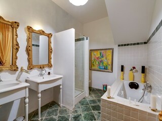 Castle La Pomarède Features 19