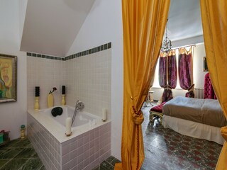 Castello La Pomarède Caratteristiche 21