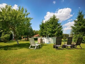 Lujosa casa de vacaciones en Darłowo con jardín - Darlowo - image1