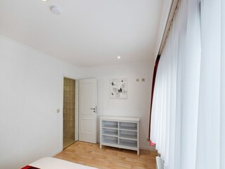 Apartment Robertville Ausstattung 19
