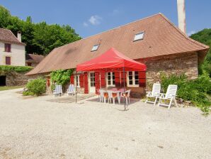 Schönes Ferienhaus mit Schwimmbad - Saint-Médard-d'Excideuil - image1