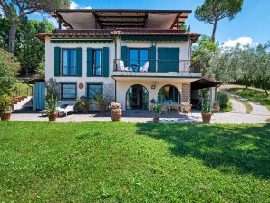 Holiday house Schönes Ferienhaus in San Casciano Val di Pesa mit Pool - San Casciano - image1