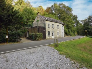 Maison de vacances Maredret Enregistrement extérieur 4