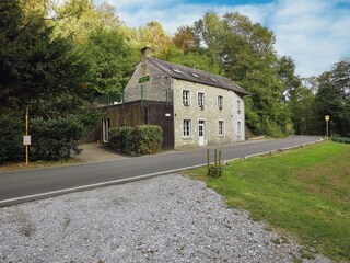 Maison de vacances Maredret Enregistrement extérieur 4