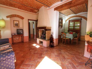 Farmhouse Riccio Features 17