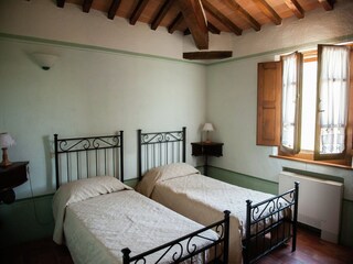 Farmhouse Riccio Features 24