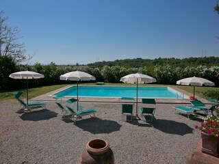 Farmhouse Riccio Outdoor Recording 12